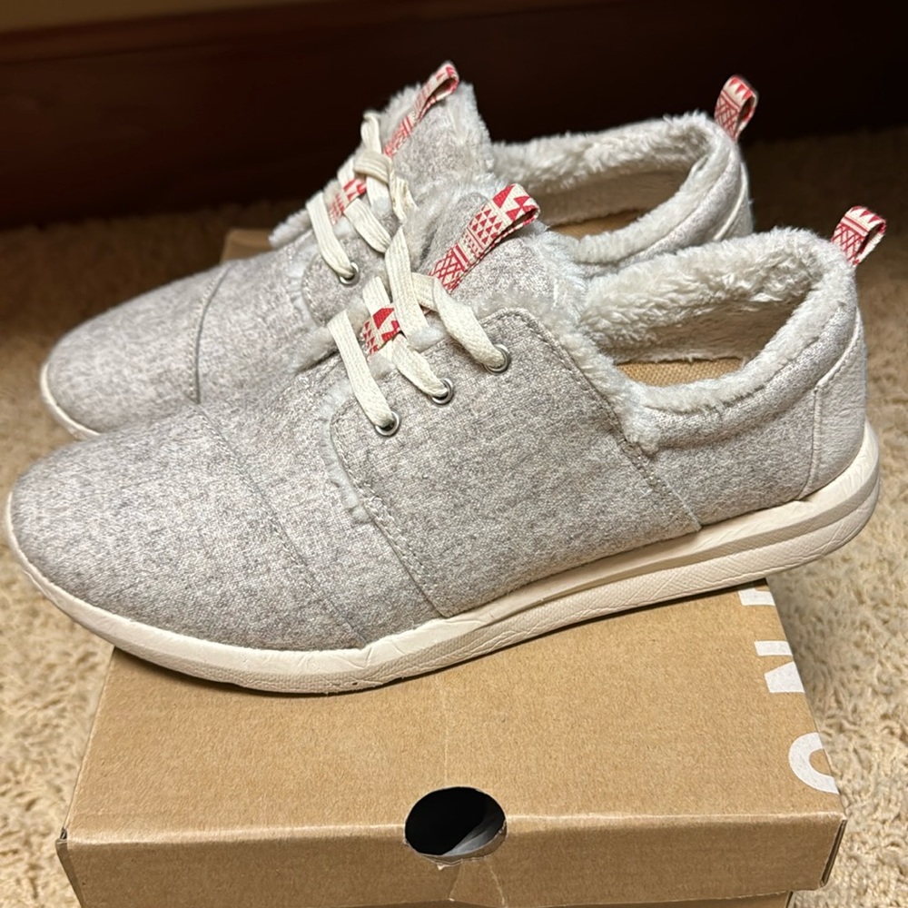 TOMS shoes